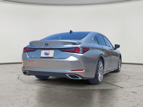 Lexus ES 350 2022 