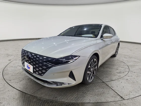 Hyundai Azera Smart Plus 2023 