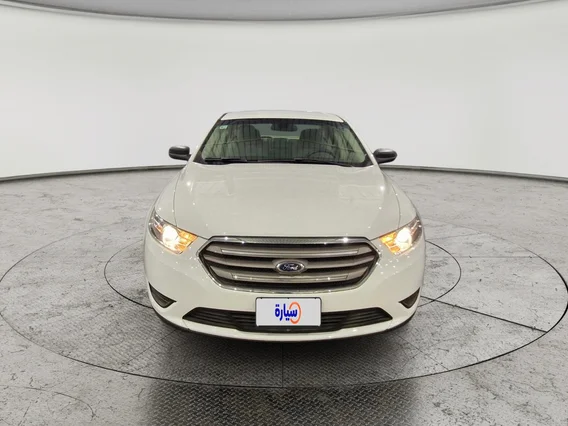 Ford Taurus SE 2018 