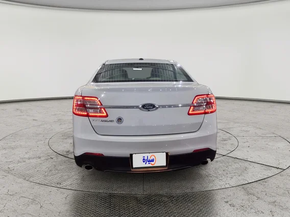 Ford Taurus SE 2018 