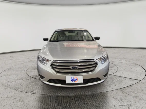 Ford Taurus SE 2018 