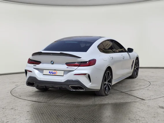 بي ام دبليو الفئة الثامنة M850i xDrive 2022 
