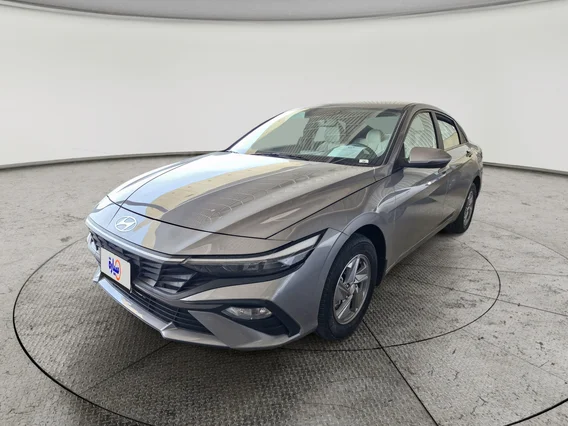 Hyundai Elantra Smart 2024 