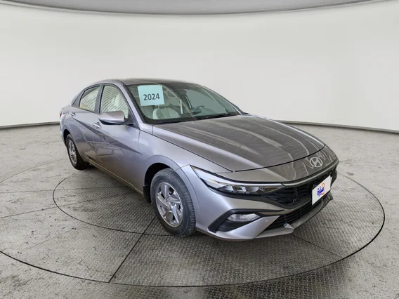 Hyundai Elantra Smart 2024 