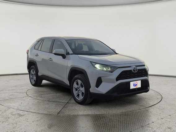 Toyota RAV4 LE 2021 