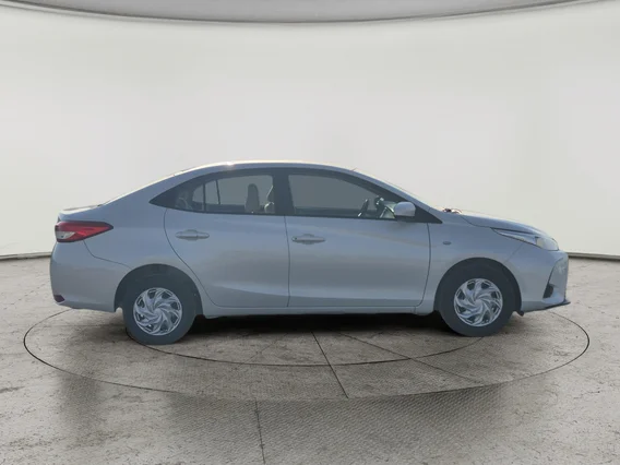 Toyota Yaris  Y 2022 