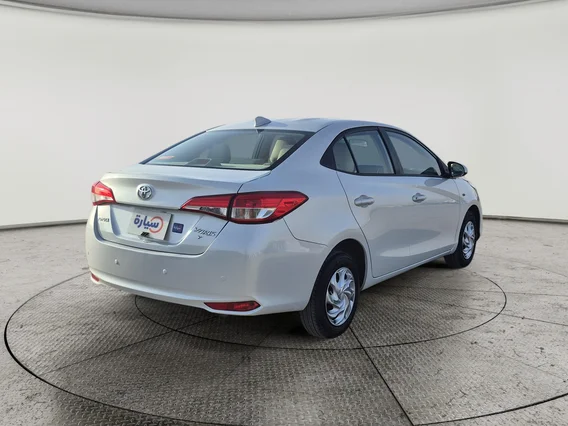 Toyota Yaris  Y 2022 