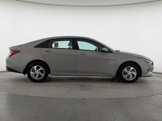 Hyundai Elantra Smart 2021 