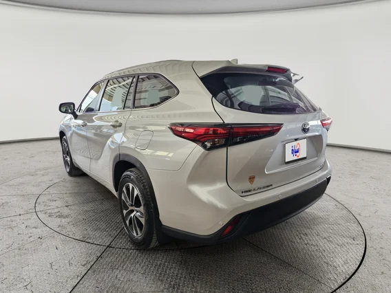Toyota Highlander GLE 2023 