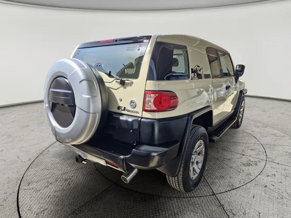 تويوتا اف جي FJ Cruiser 2023 دبل