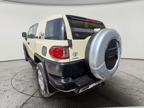 تويوتا اف جي FJ Cruiser 2023 دبل