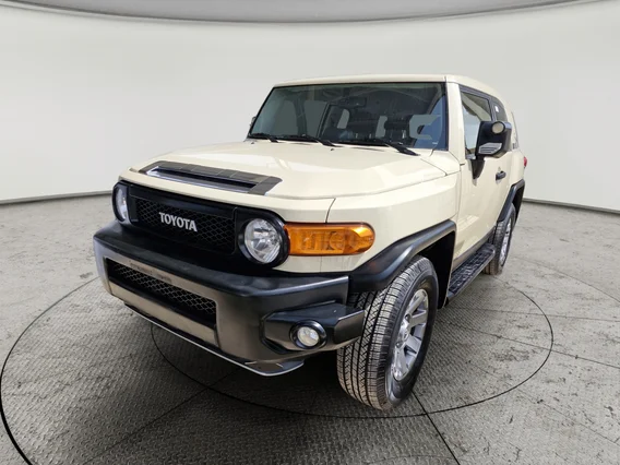 تويوتا اف جي FJ Cruiser 2023 دبل