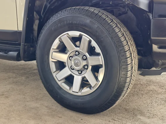 تويوتا اف جي FJ Cruiser 2023 دبل