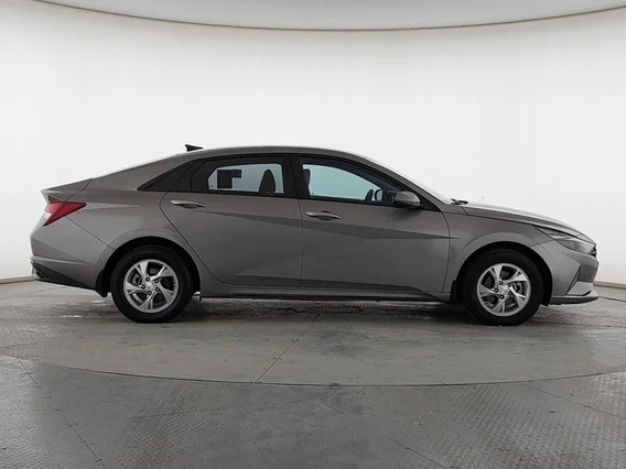 Hyundai Elantra Smart 2022 