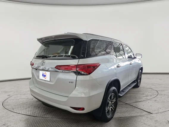 Toyota Fortuner VX 2023 دبل