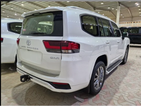 تويوتا لاندكروزر GXR2 2025 