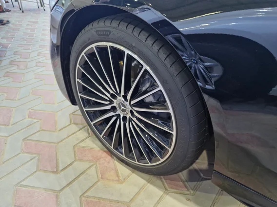 Mercedes C 200 2024 