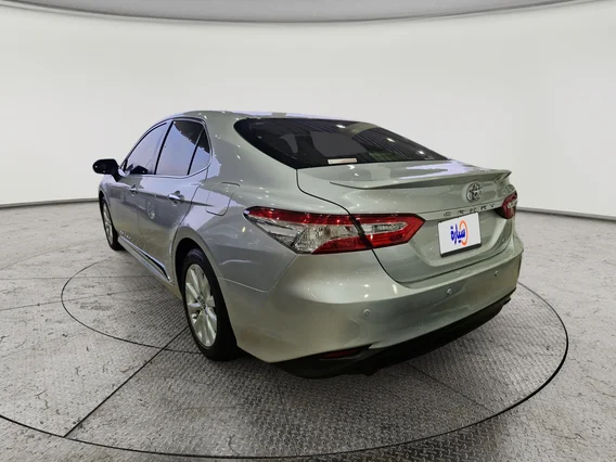 Toyota Camry  GLE 2020 
