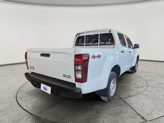 Isuzu D-max Basic 2023 دبل