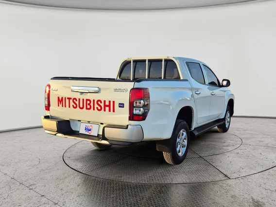 ميتسوبيشي L200 DC 4x4 Diesel 2023 دبل