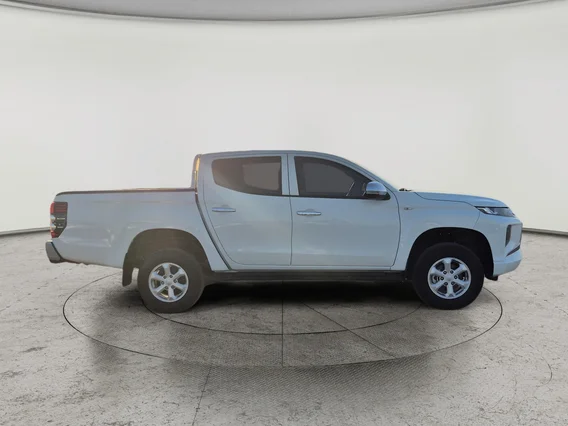 Mitsubishi L200 DC 4x4 Diesel 2023 دبل