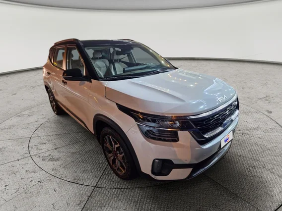 Kia Seltos EX لونين 2023 