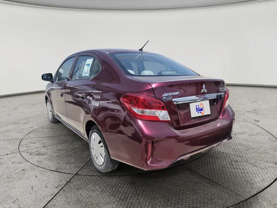 Mitsubishi Attrage GLX LL 2021 