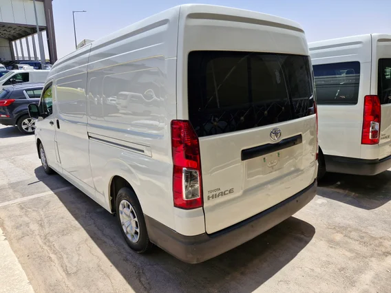 Toyota Haice ثلاجة سقف عالي 2022 