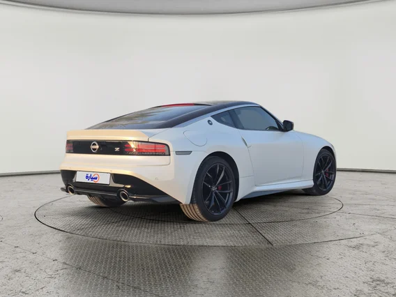 نيسان زد برفورمانس 2024 