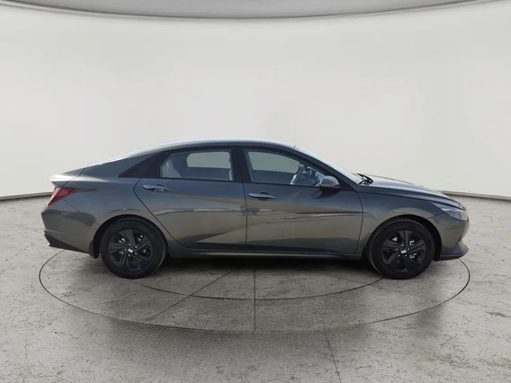 Hyundai Elantra Smart 2023 