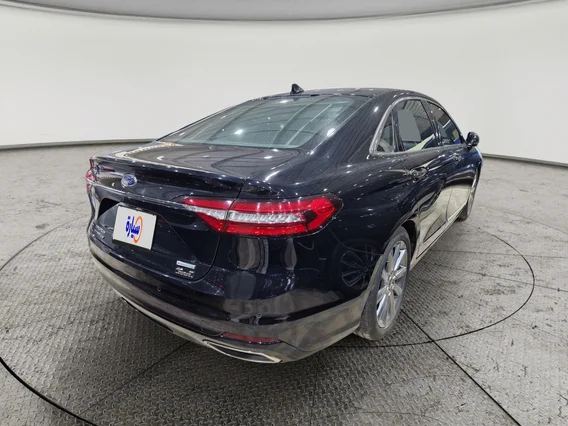 Ford Taurus Titanium 2022 