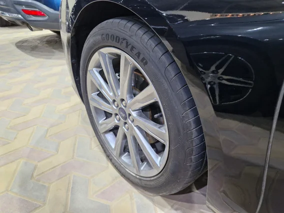 Ford Taurus Titanium 2022 