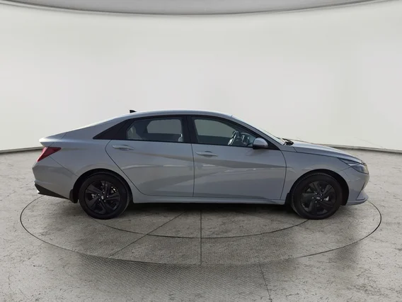 Hyundai Elantra Smart 2023 