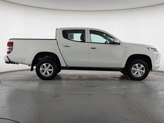 ميتسوبيشي L200 DC 4x4 Diesel 2023 دبل