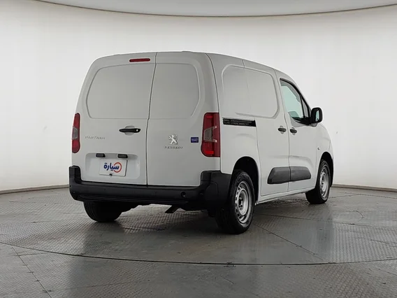 بيجو بارتنر Short van 2021 