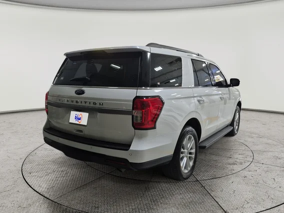 Ford Expedition XLT 2023 دبل
