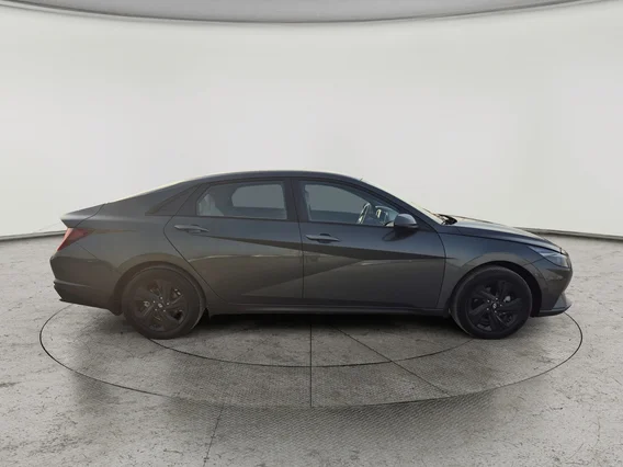 Hyundai Elantra Smart 2023 