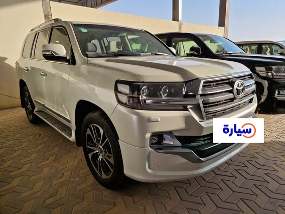 تويوتا لاندكروزر GXR Grand Touring 2020 دبل