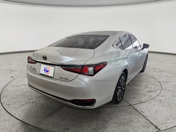 Lexus ES 250 AA Elegant 2024 