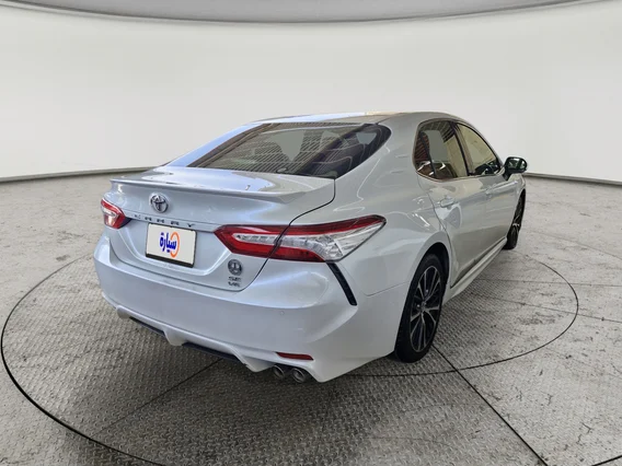 Toyota Camry  SE 2020 