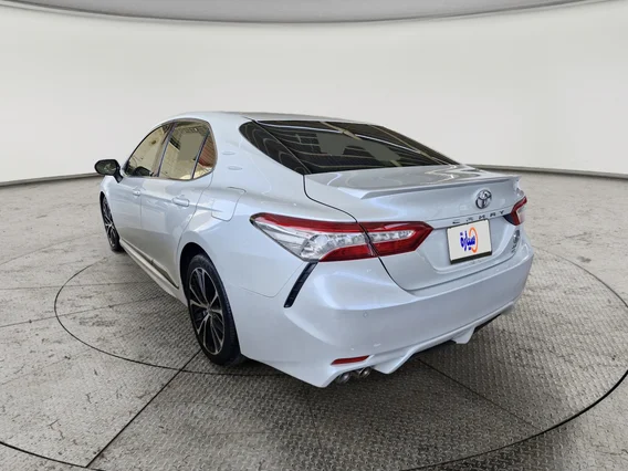 Toyota Camry  SE 2020 