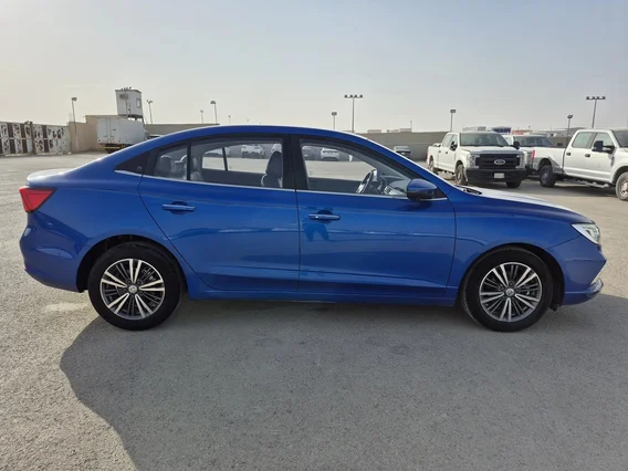 MG 5 LUX 2022 
