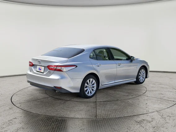 Toyota Camry  GLE 2020 