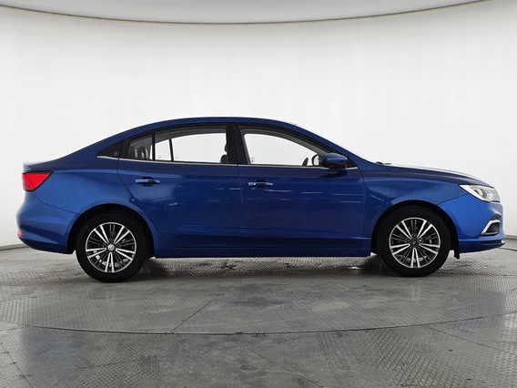 MG 5 LUX 2022 