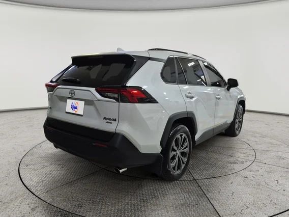 Toyota RAV4 XLE 2025 