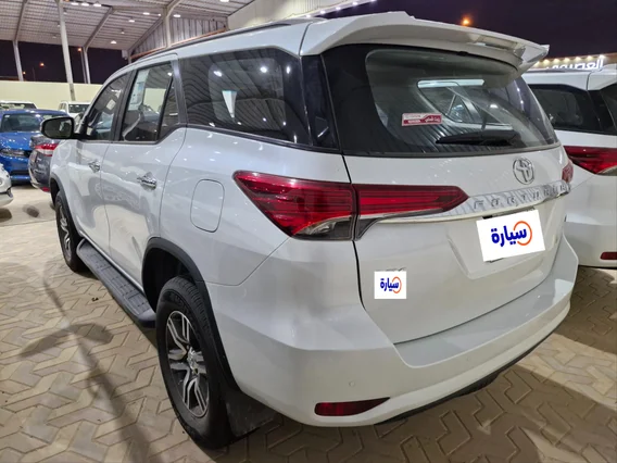 Toyota Fortuner VX 2023 دبل