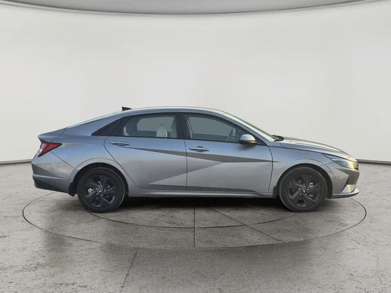 Hyundai Elantra Smart 2023 