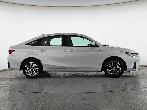 Toyota Yaris  Y Plus 2024