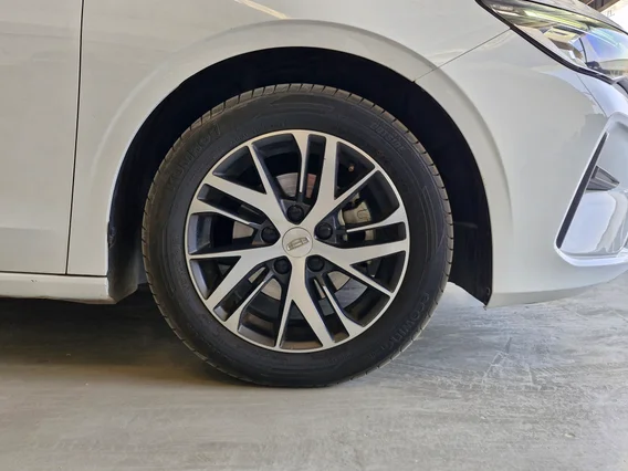 Geely Emgrand GS 2023 