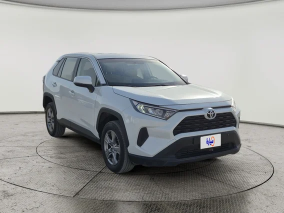 Toyota RAV4 LE 2024 
